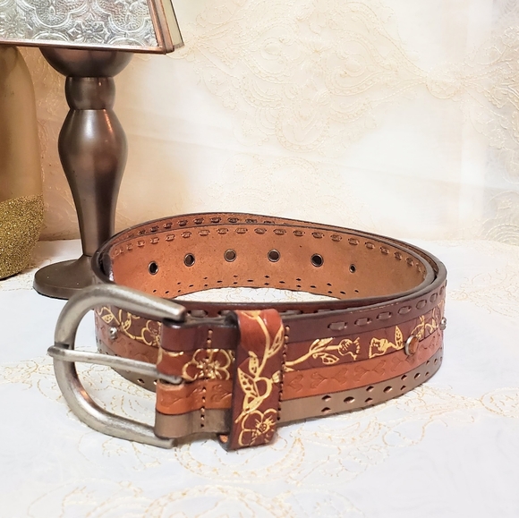 Fossil Leather Belt - Picture 2 of 10